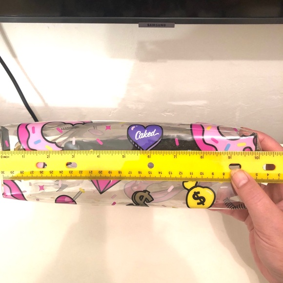 Half baked makeup bags and lip color - Picture 8 of 9